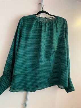 Reserved Emerald Green Geometric Long-Sleeve Blouse